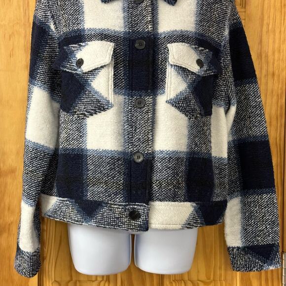 New! Charlie B Women’s Sz Petite Small Long Sleeve Crop Jacket Adjustable Cuffs - Picture 4 of 13